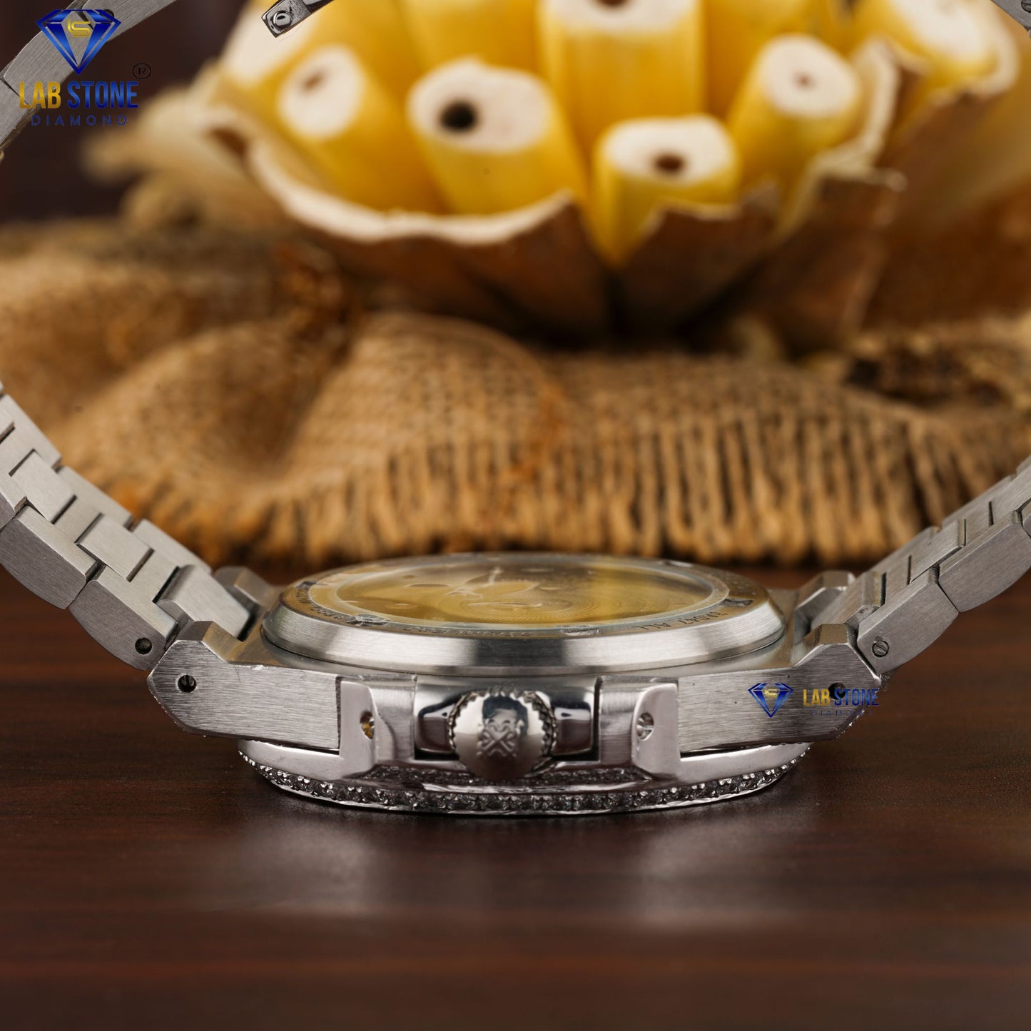 4.11 CT TDW Round Cut Diamond men's Watch