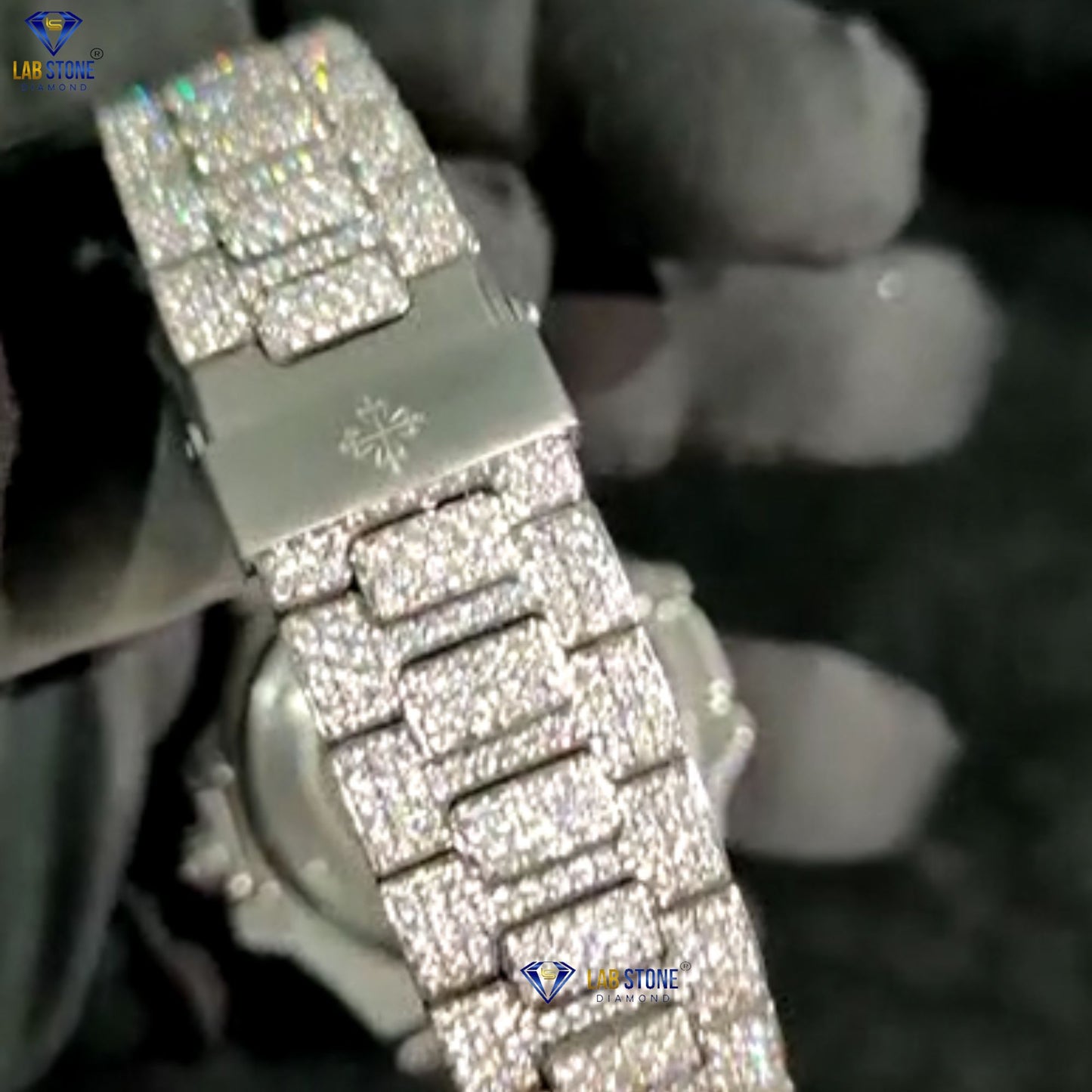 22.00 CT TDW Round Cut Diamond men's Watch