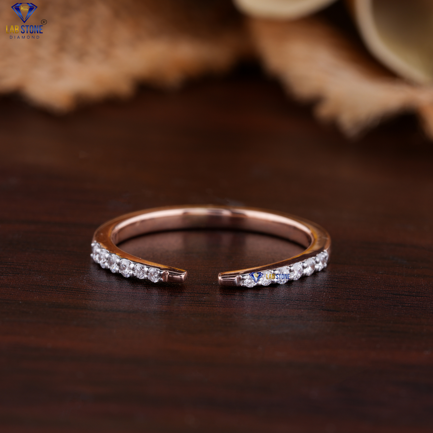 0.13 TDW Round Cut Diamond Band