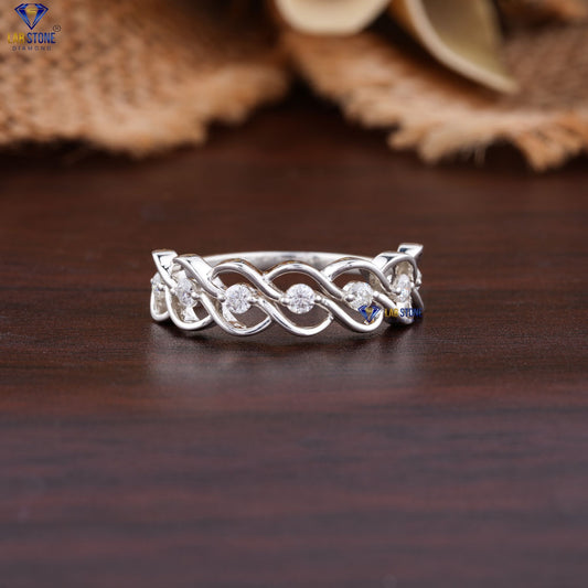 0.28 TDW Round Cut Diamond White Gold Band Ring