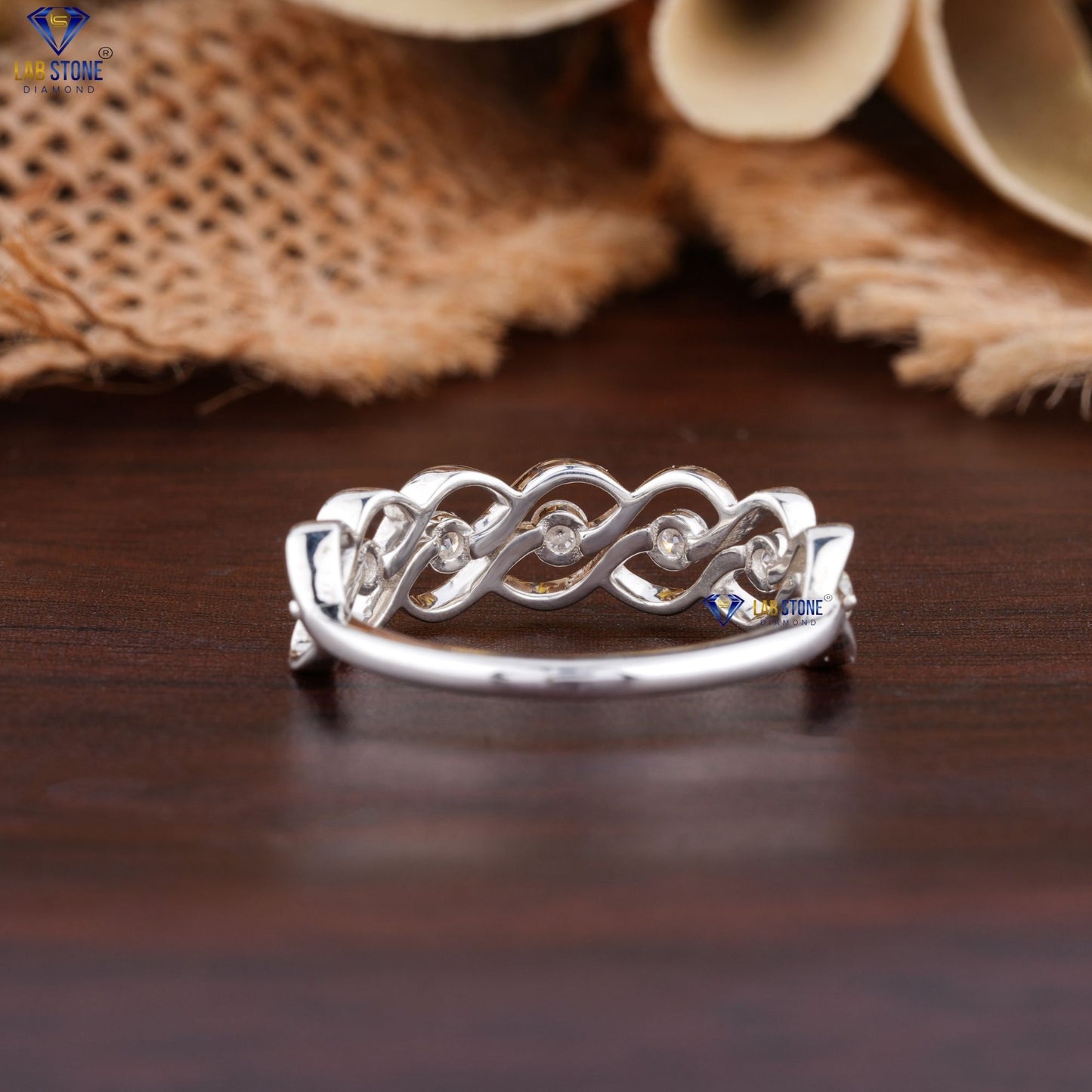 0.28 TDW Round Cut Diamond White Gold Band Ring
