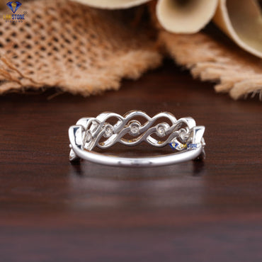 0.28 TDW Round Cut Diamond White Gold Band Ring