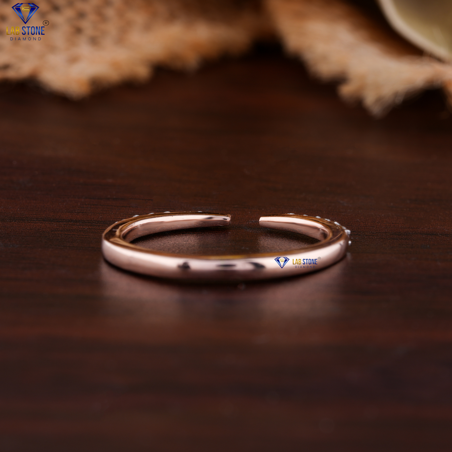 0.13 TDW Round Cut Diamond Band