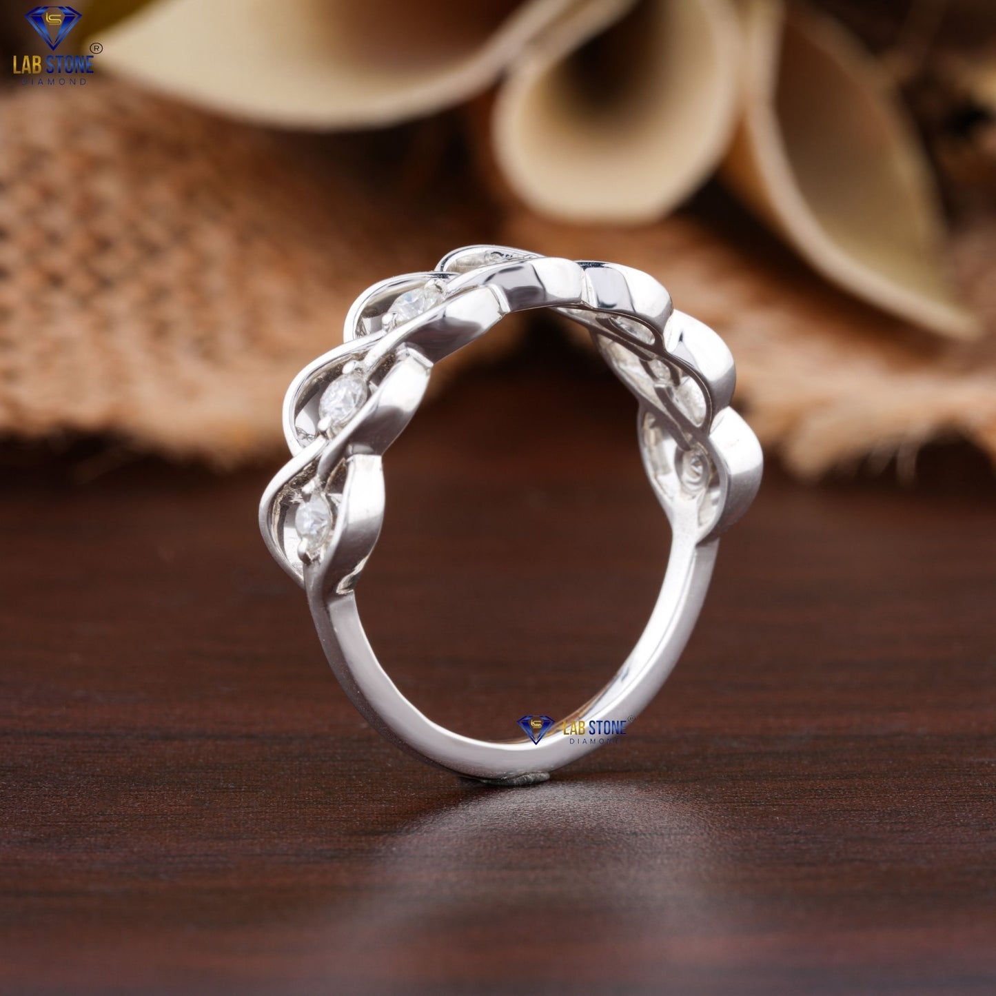0.28 TDW Round Cut Diamond White Gold Band Ring