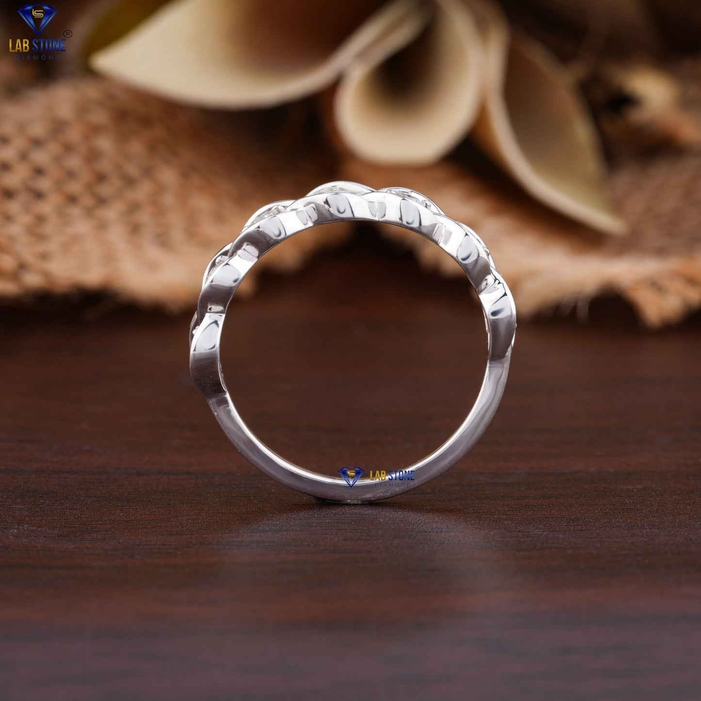 0.28 TDW Round Cut Diamond White Gold Band Ring