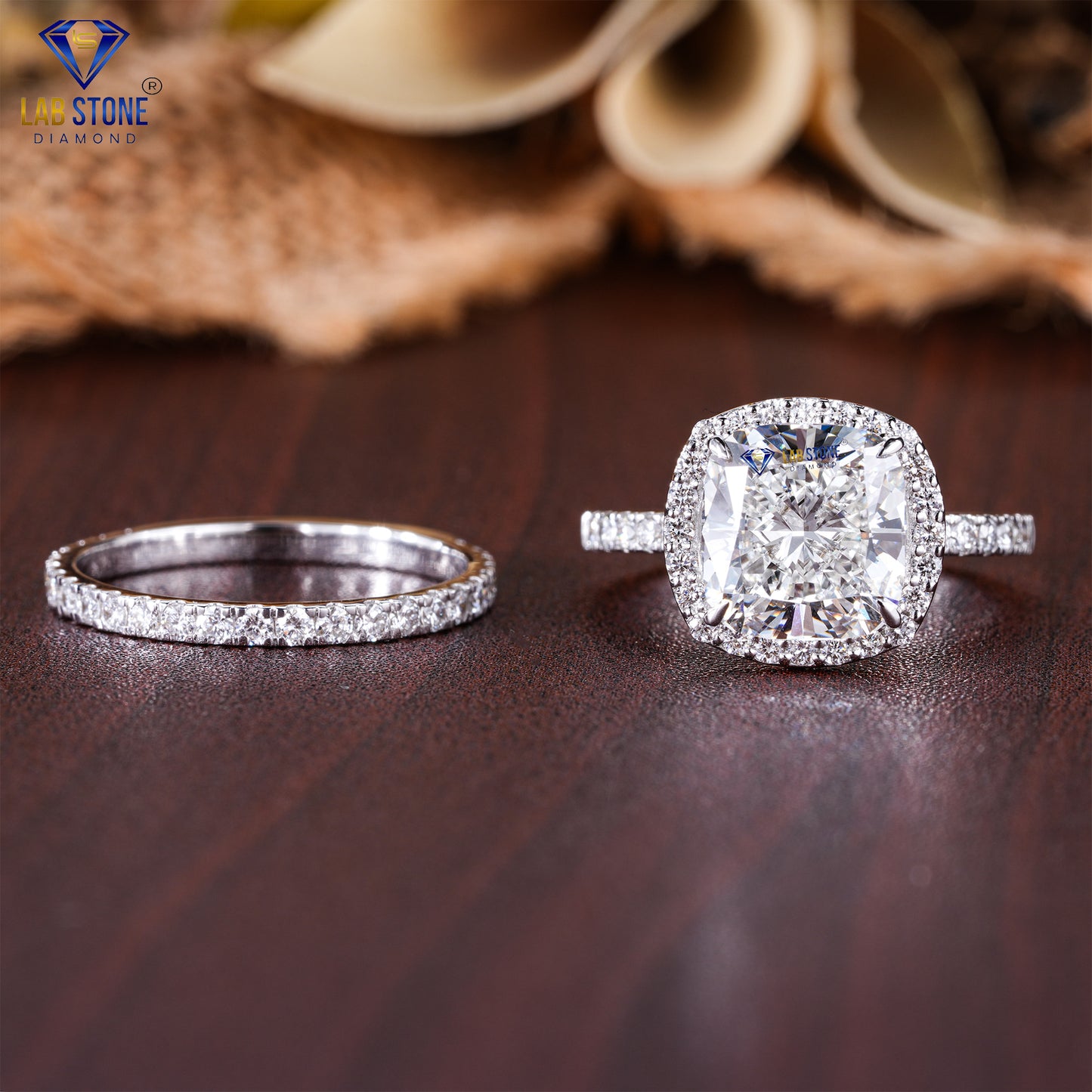 1.84 TDW Cushion & Round Cut Diamond Women’s Ring with Band