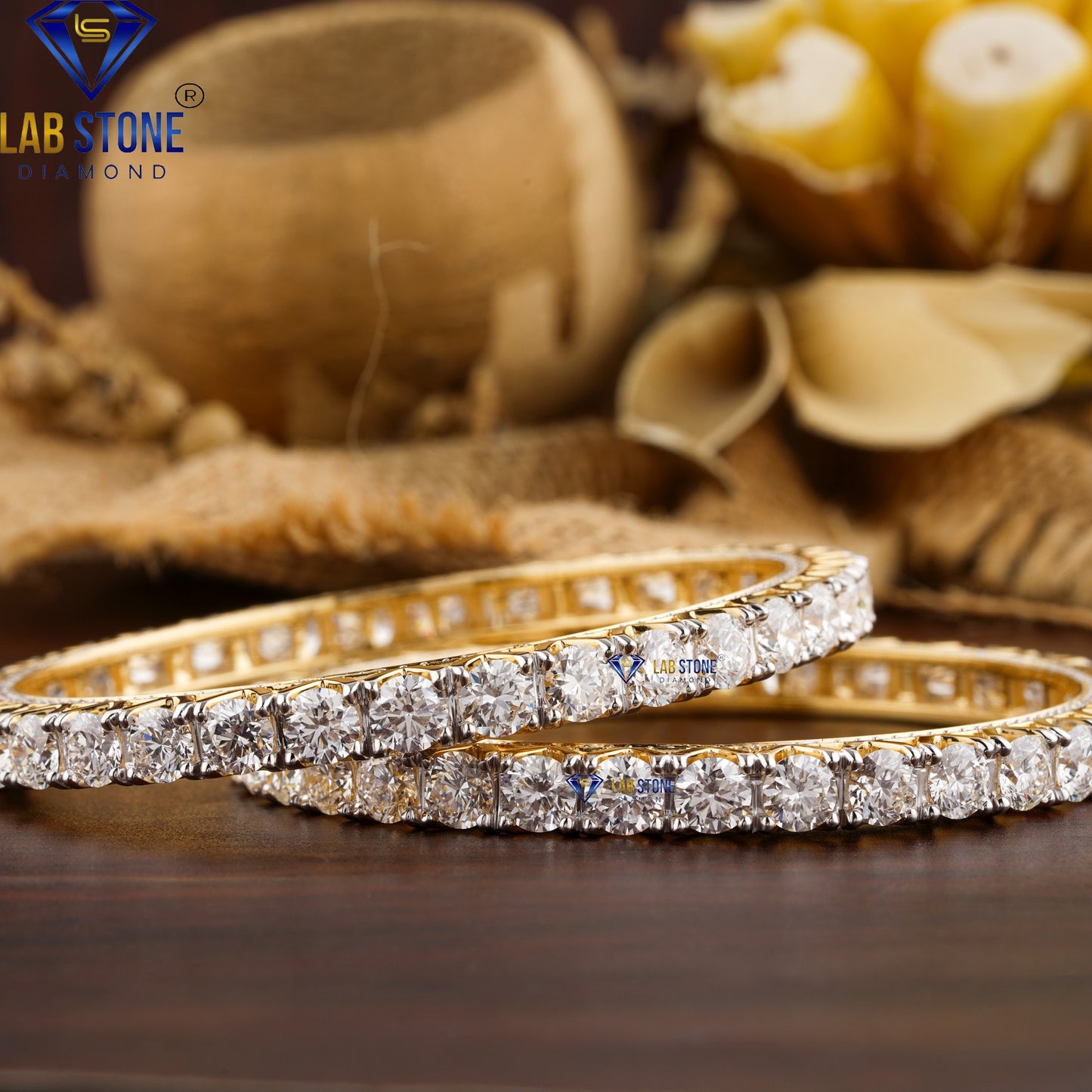 39.78 TDW Round Cut Diamond Bangle Bracelet