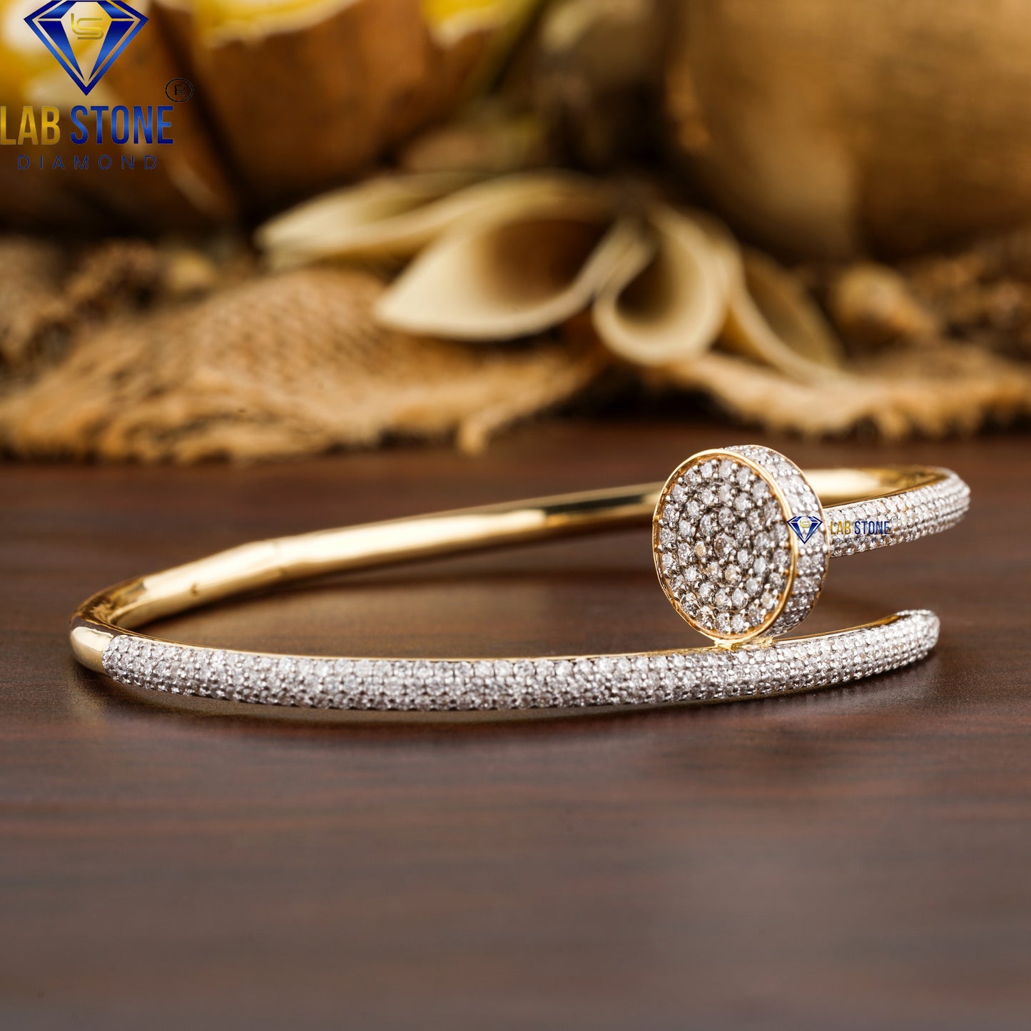 2.837 TDW Round Cut Diamond Bangle Bracelet