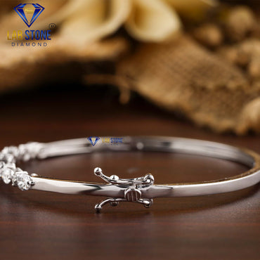 0.95 TDW Oval & Round Cut Diamond Bangle Bracelet