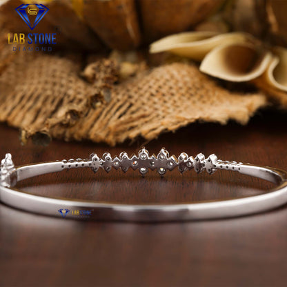 0.83 TDW Round Cut Diamond Bangle Bracelet