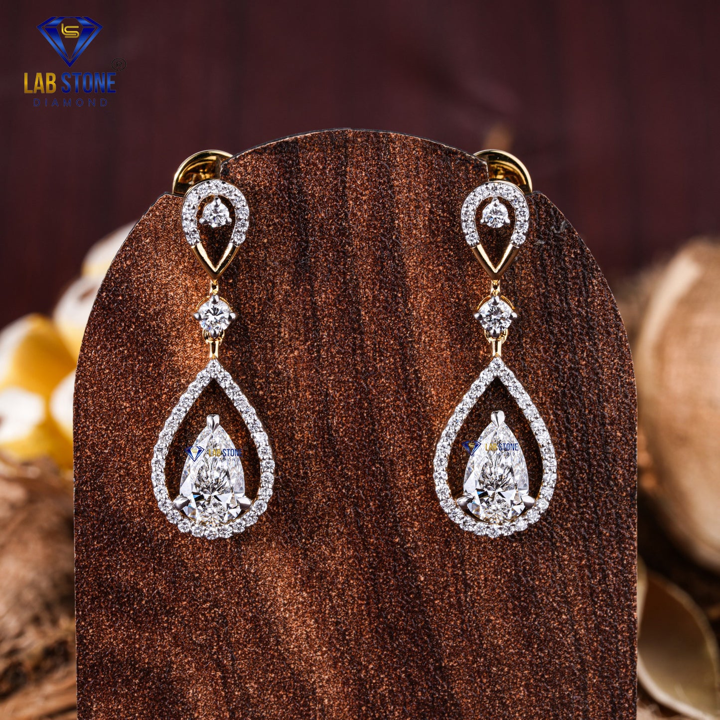 21.22 TDW Pear & Round Cut Women’s Diamond Charm Necklace