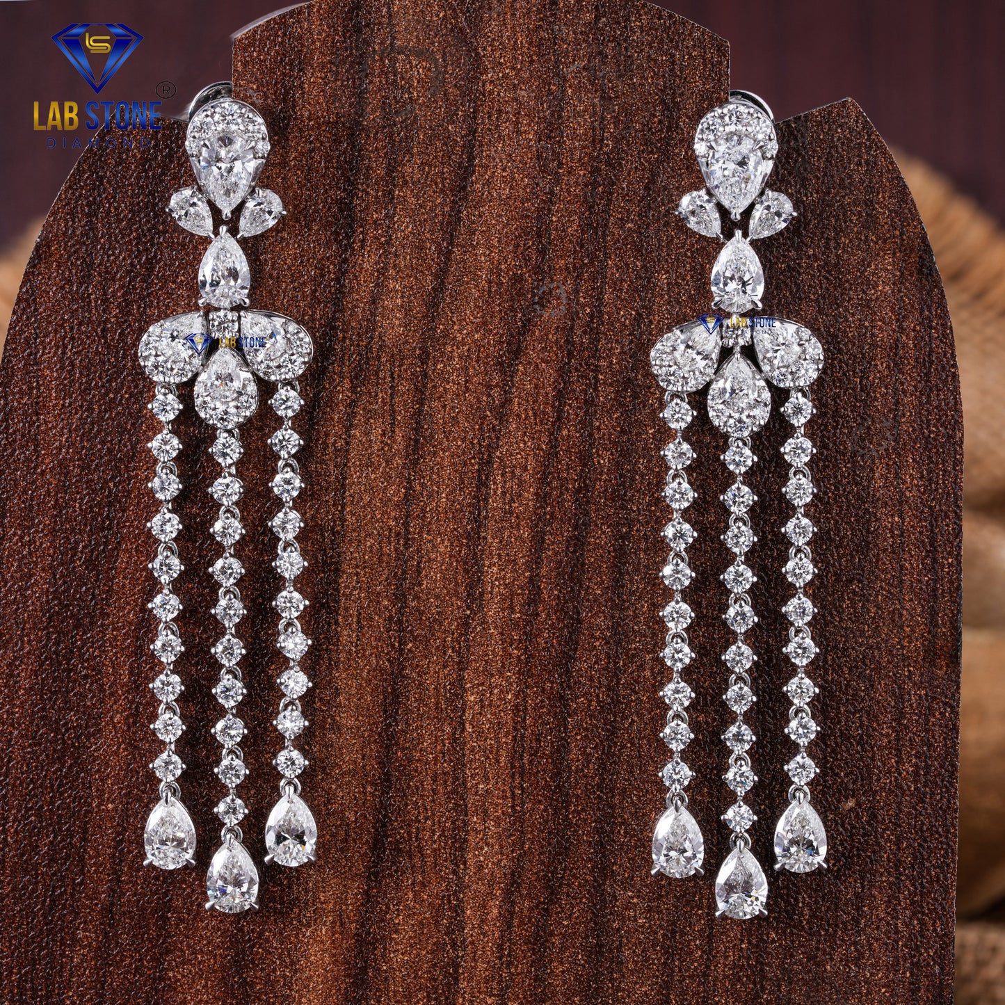 16.63 TDW Pear & Round Diamond Charm Necklace