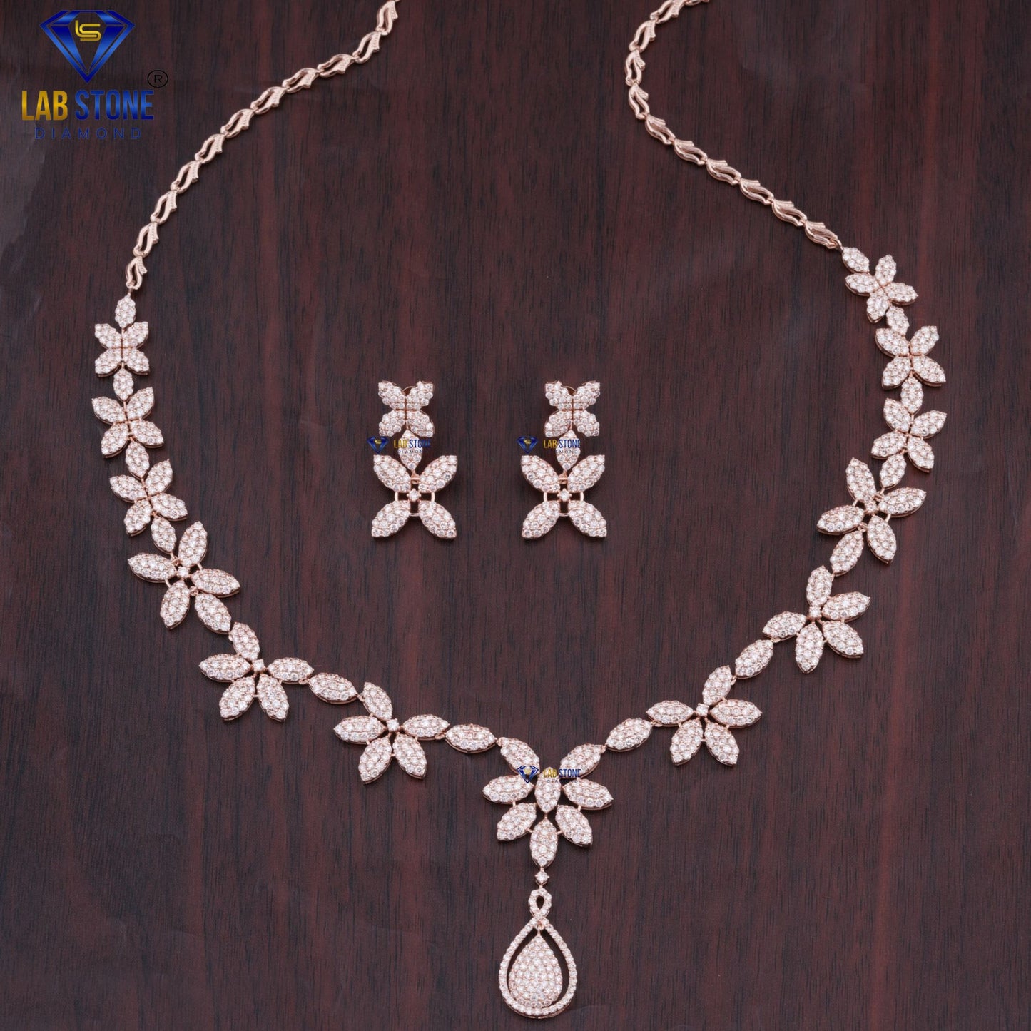 18.47 TDW Round Cut Diamond Charm Necklace