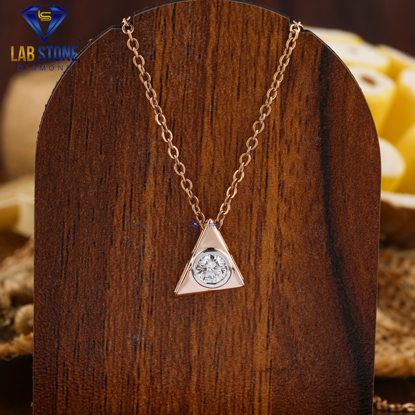 0.30 TDW Round Cut Diamond Solitaire Pendant with Chain