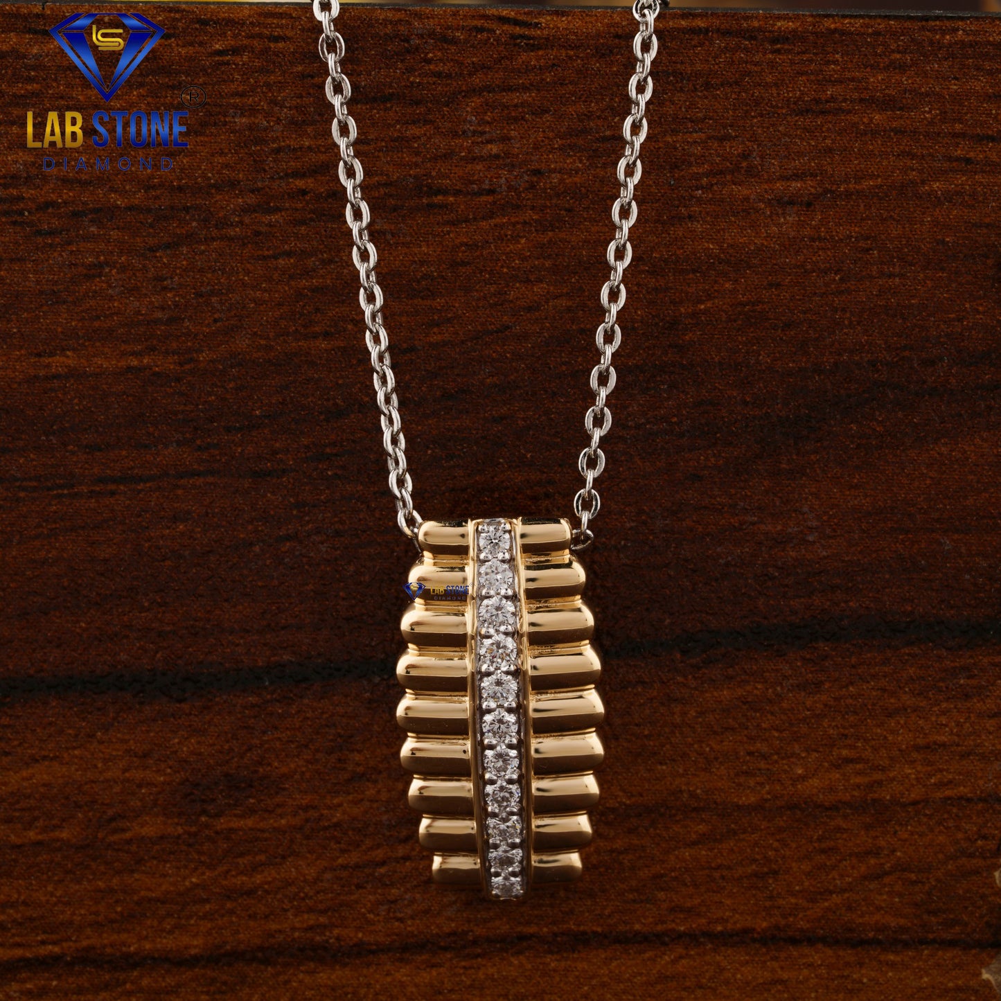 0.178 TDW Round Cut Diamond Custom Pendant with Chain