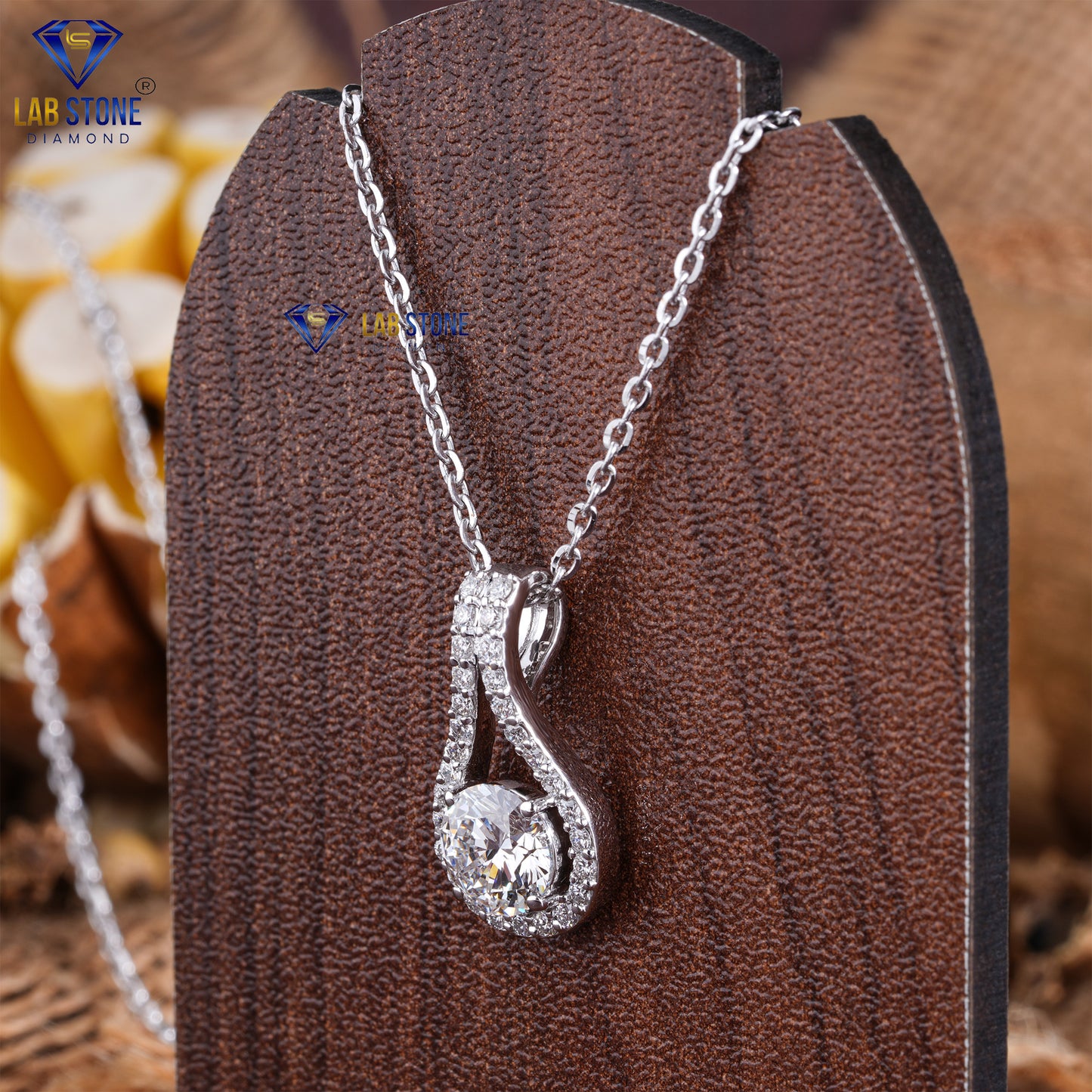 1.54 TDW Round Cut Diamond Custom Pendant with Chain