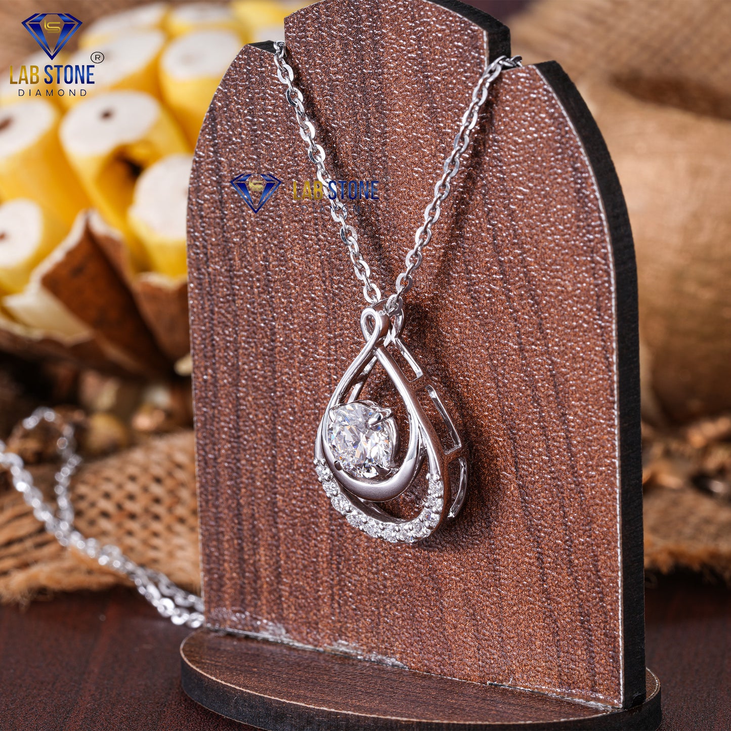 1.48 TDW Round Cut Diamond Custom Pendant with Chain