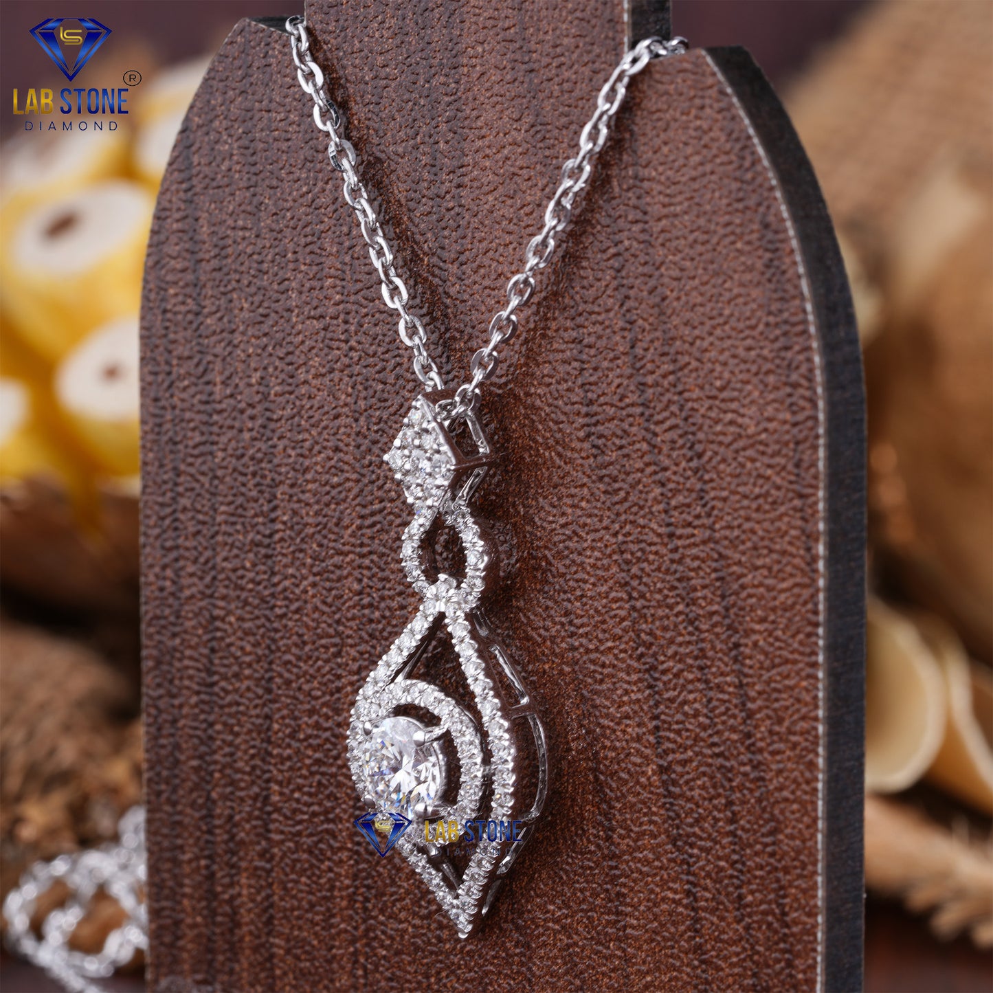 1.137 TDW Round Cut Diamond Custom Pendant with Chain