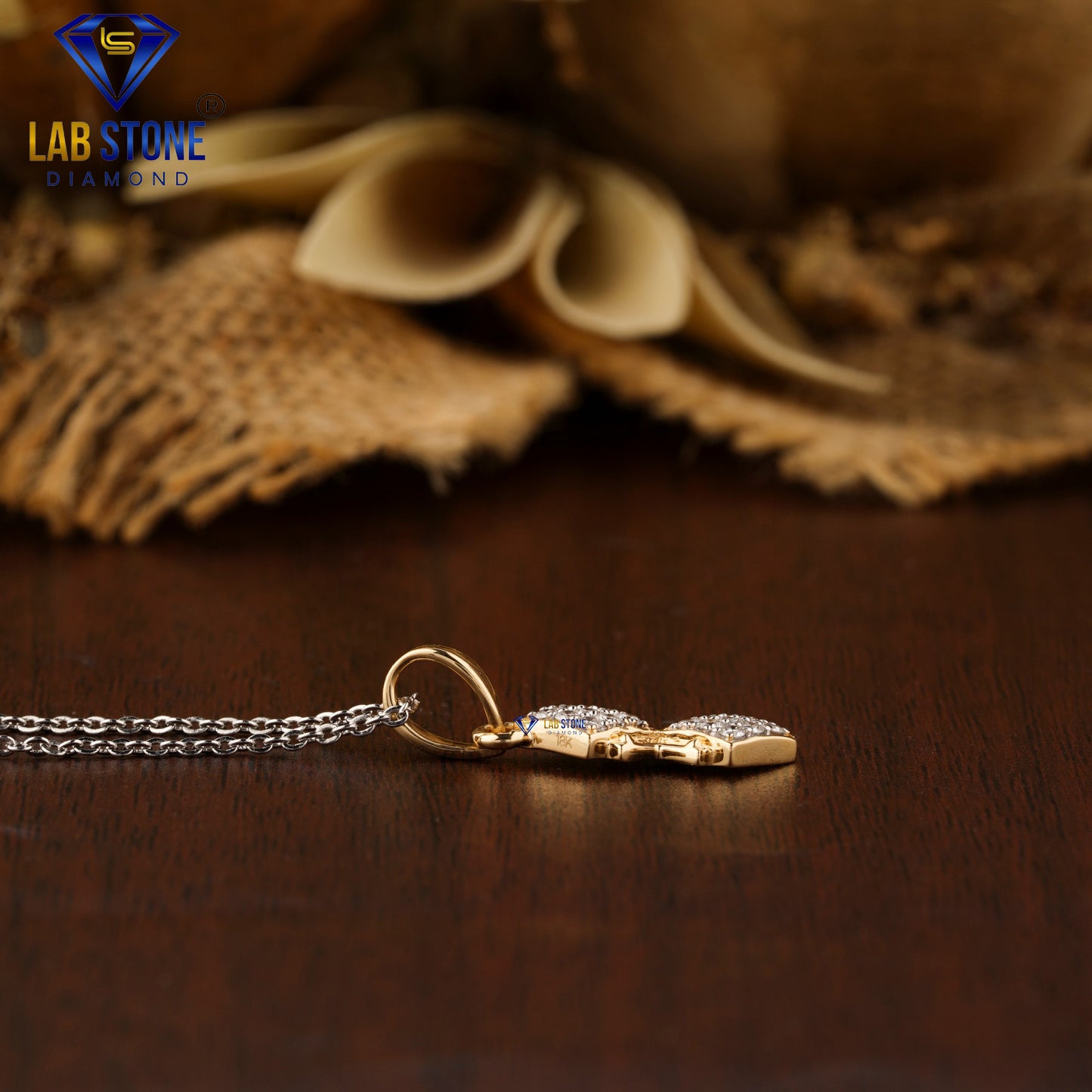 0.234 TDW Round Cut Diamond Custom Pendant with Chain