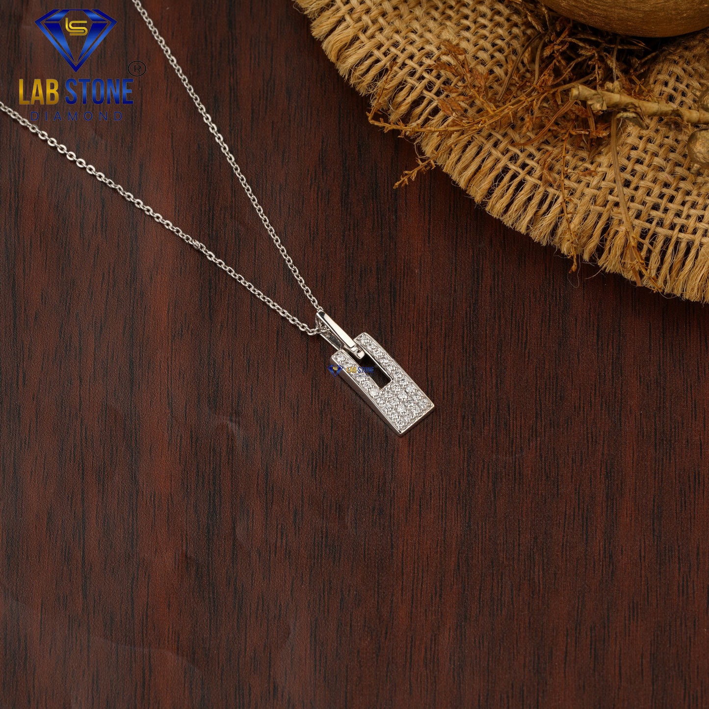 0.28 TDW Round Cut Diamond Custom Pendant with Chain