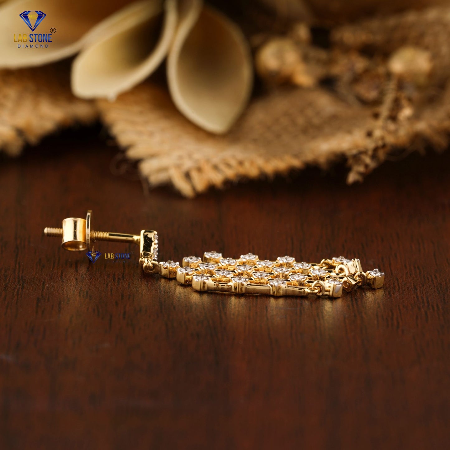 0.558 TDW Round Cut Diamond Drop & Dangle Earring