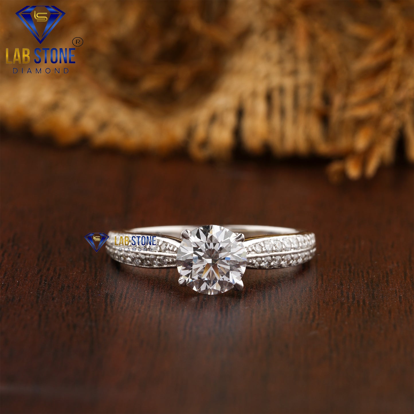 1.37 TDW Round Cut Diamond Women’s Engagement Ring