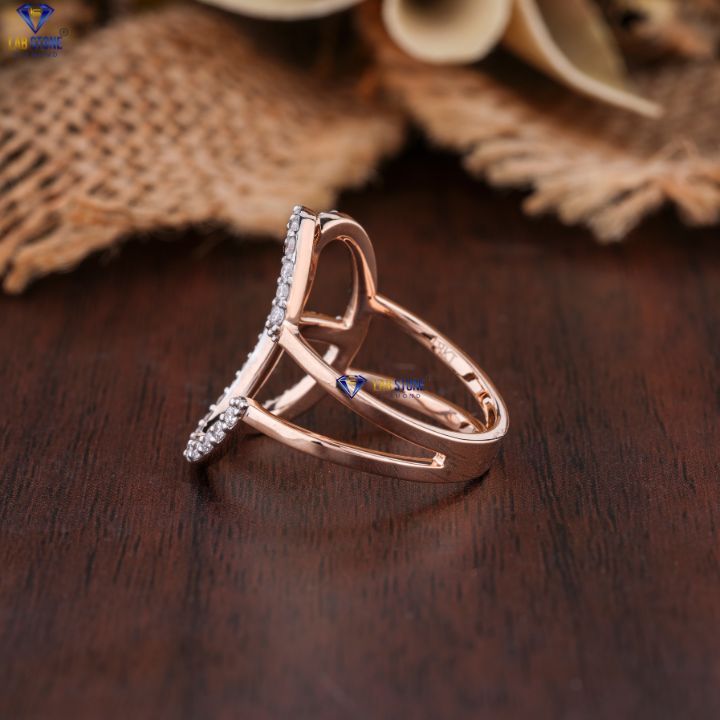 0.57 TDW Round Cut Women's Engagement Diamond Ring