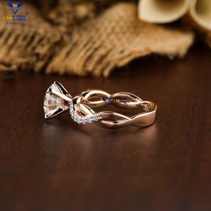 2.74 TDW Round Cut Women’s Engagement Diamond Ring