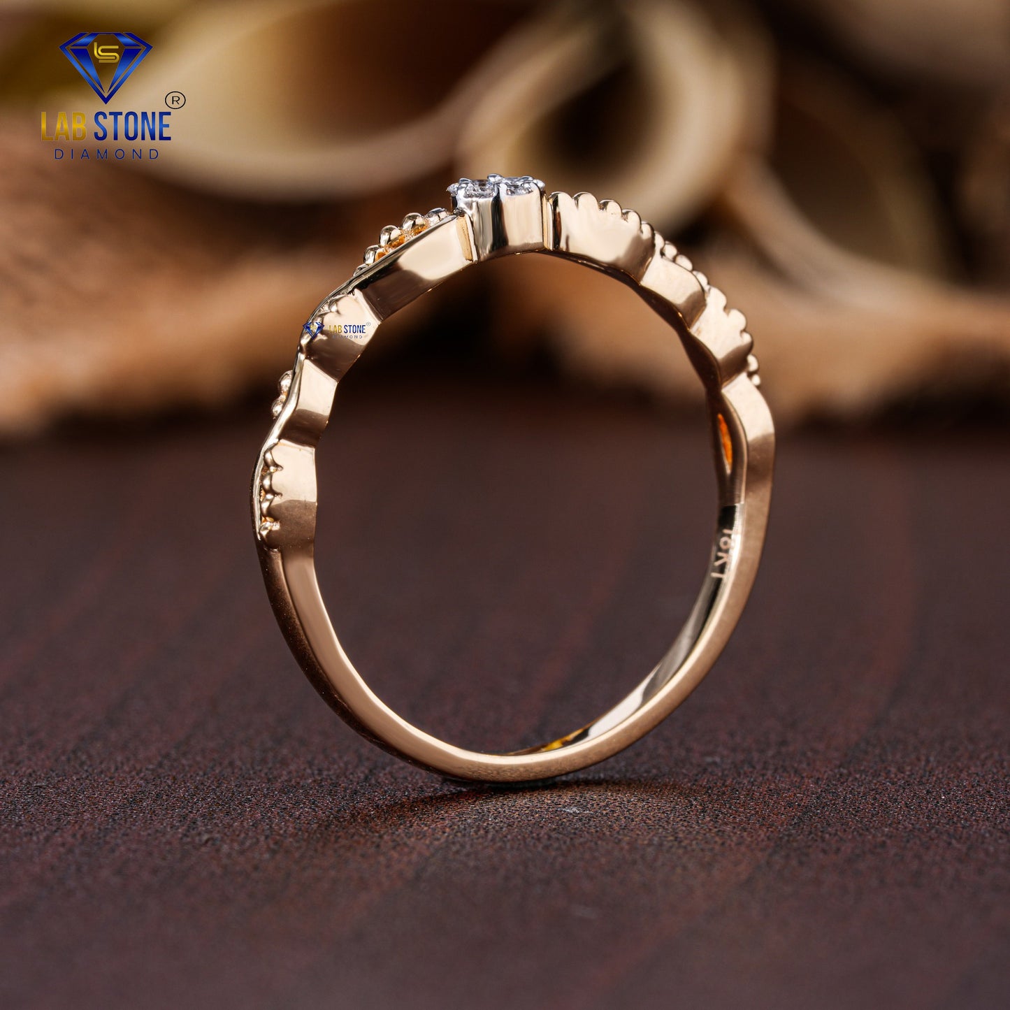 0.045 TDW Round Cut Diamond Women's Band