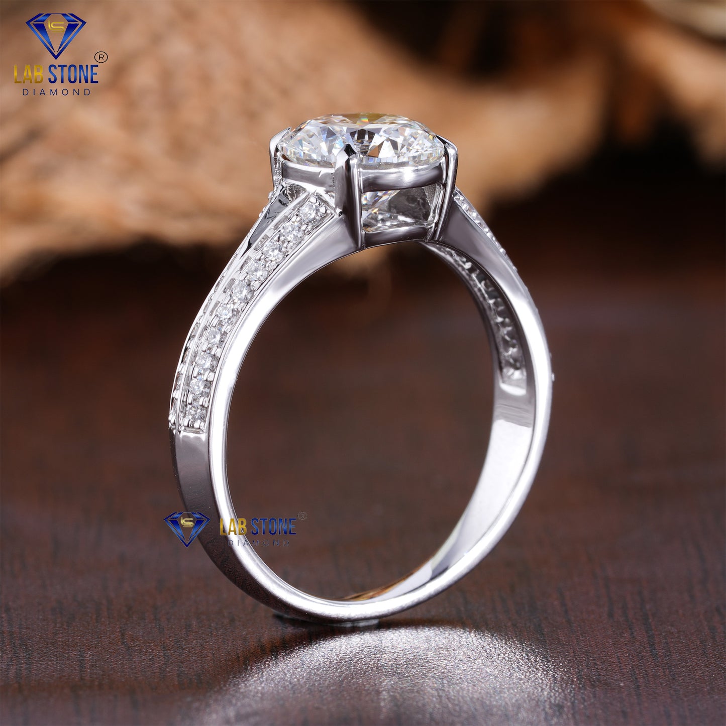 1.70 TDW Round Cut Women’s Engagement Diamond Ring