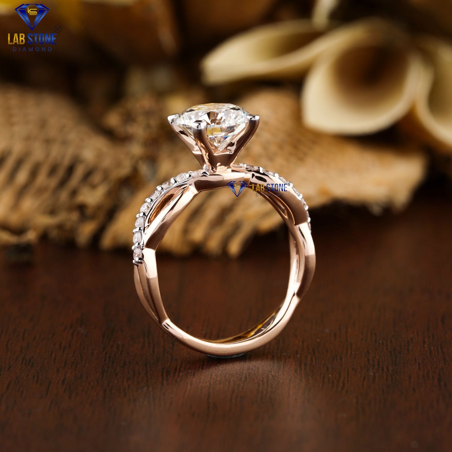 2.74 TDW Round Cut Women’s Engagement Diamond Ring