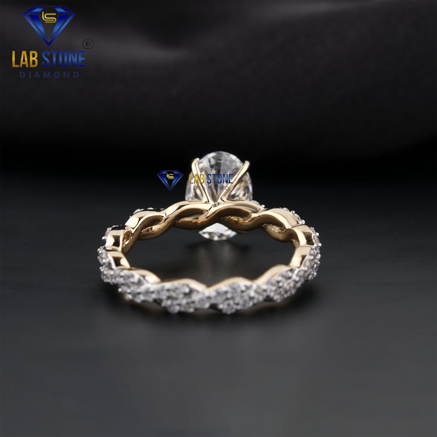 1.97 TCW Oval & Round Cut Women’s Engagement Diamond Ring