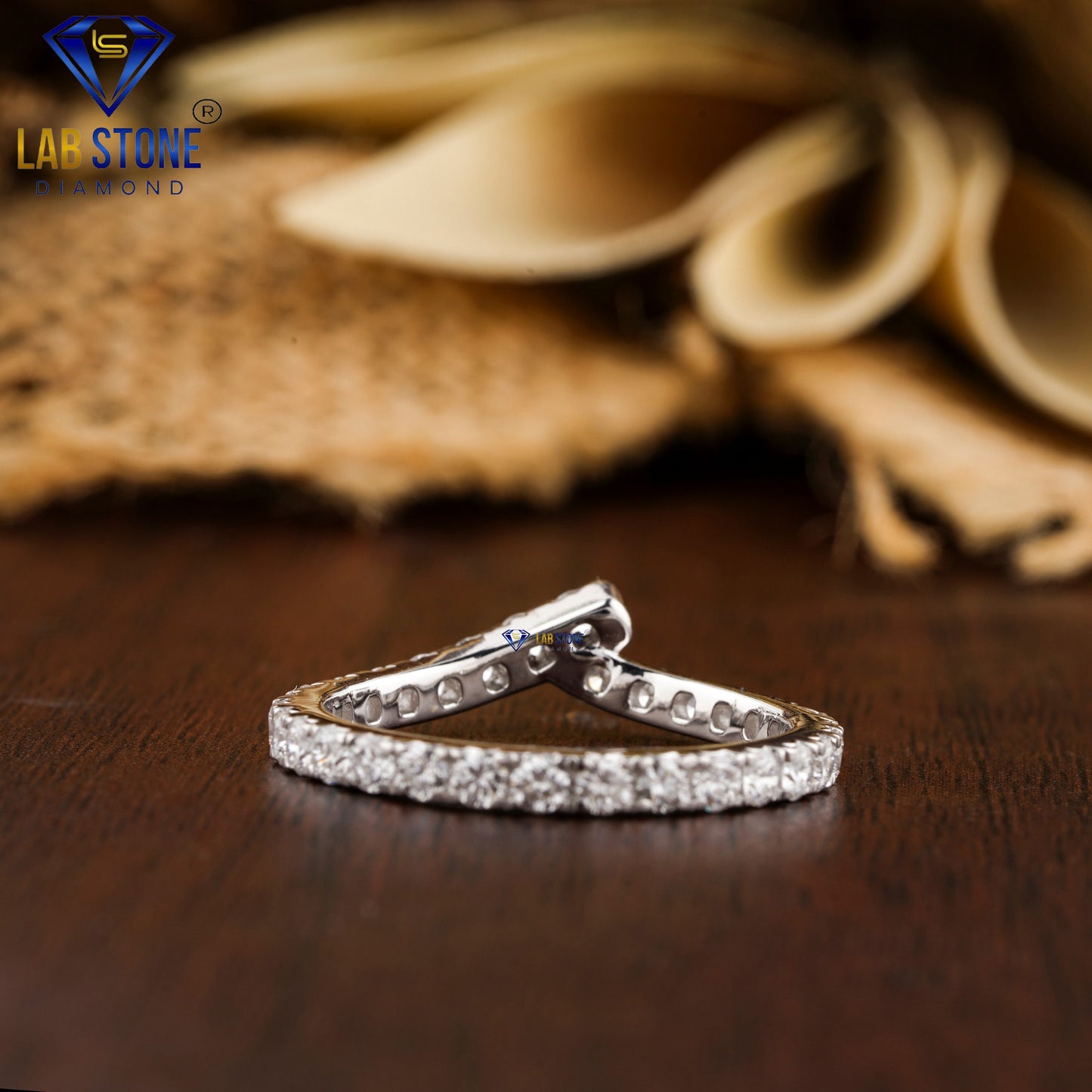 1.23 TDW Round Cut Women’s Diamond Band Ring