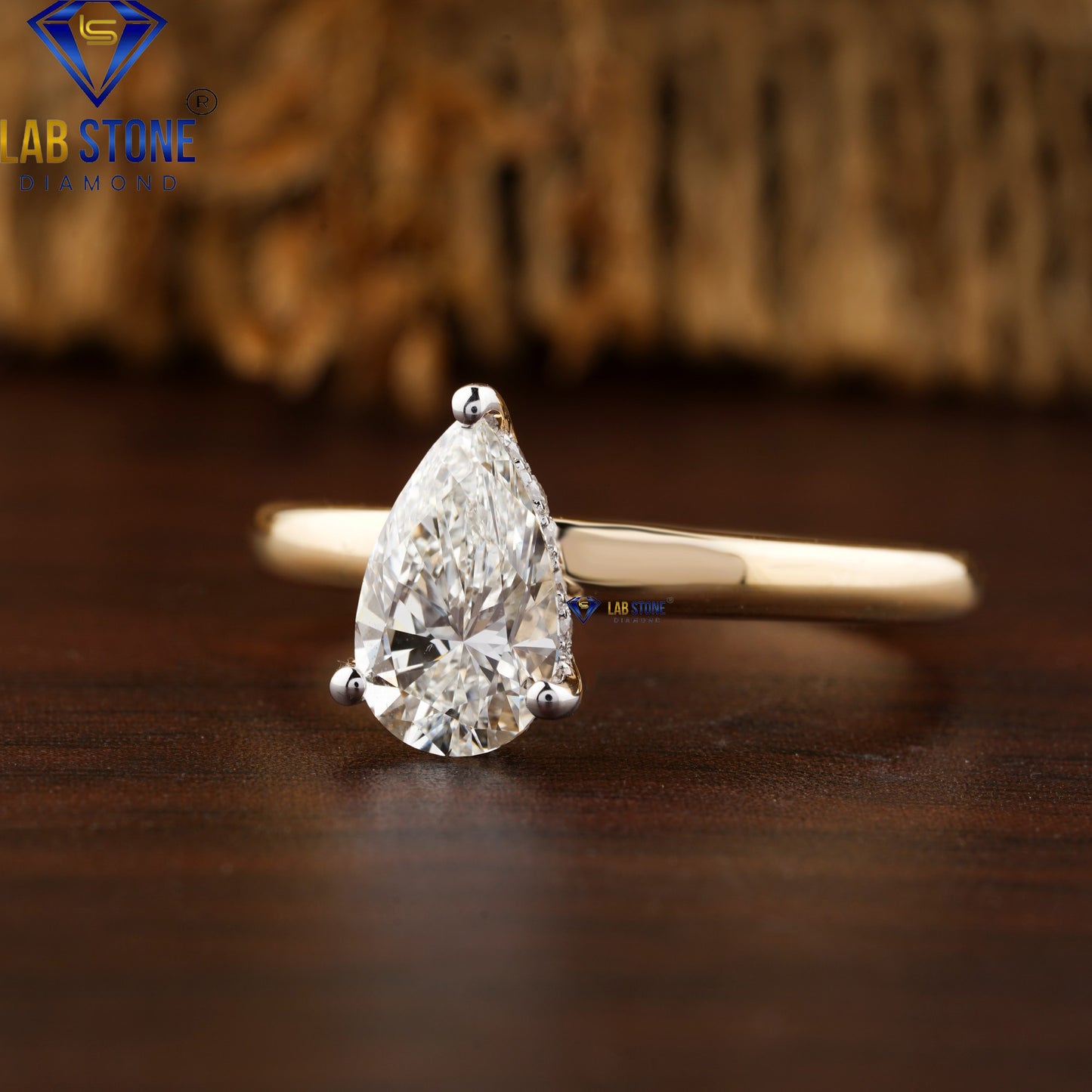 1.28 TDW Pear & Round Cut Diamond Hidden Halo Ring