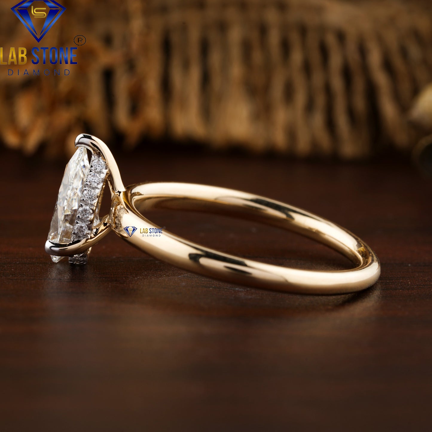 1.28 TDW Pear & Round Cut Diamond Hidden Halo Ring