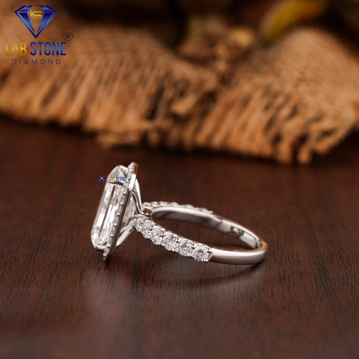 3.91 TDW Radiant & Round Cut Diamond Halo Ring
