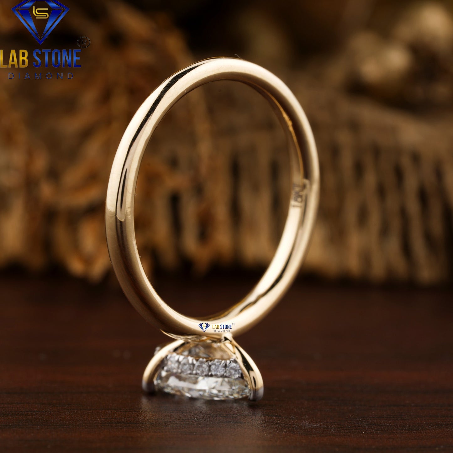 1.28 TDW Pear & Round Cut Diamond Hidden Halo Ring