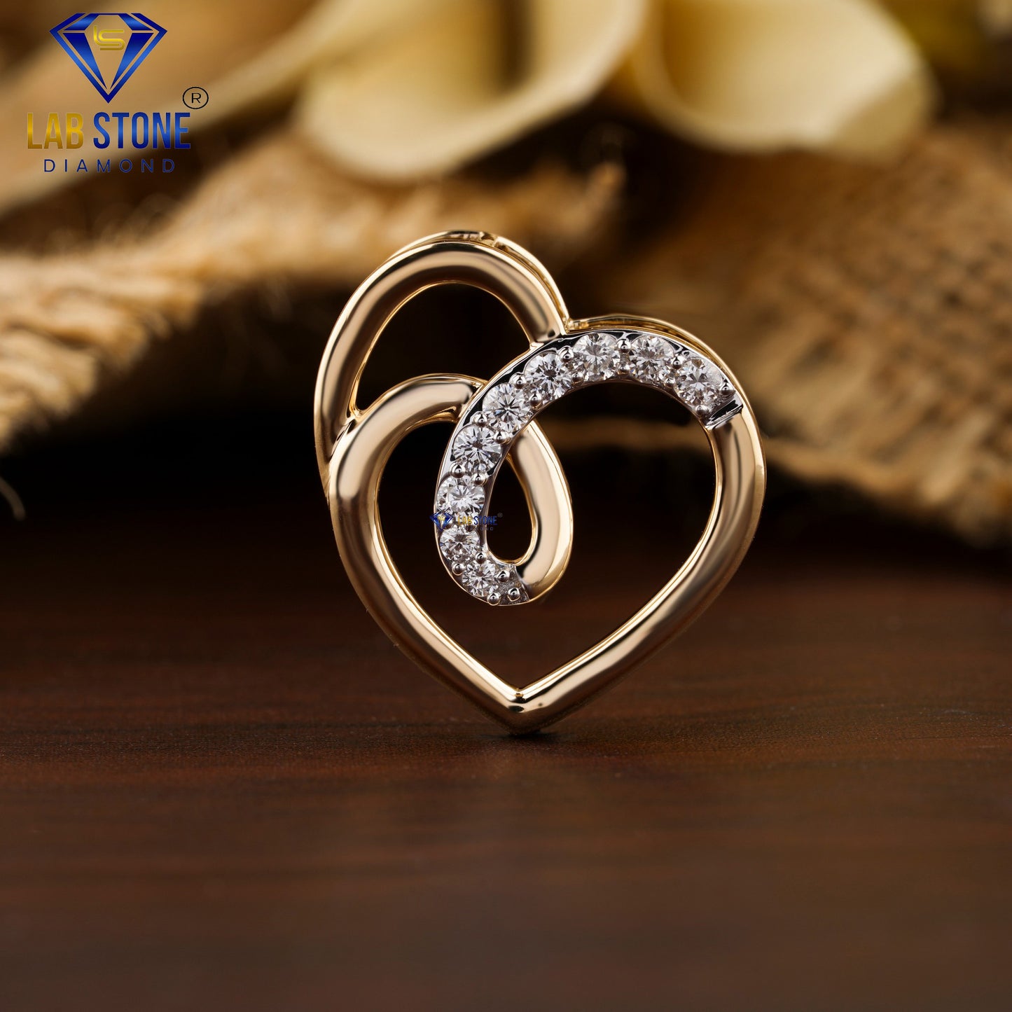 0.195 TDW Round Cut Diamond Heart Pendant