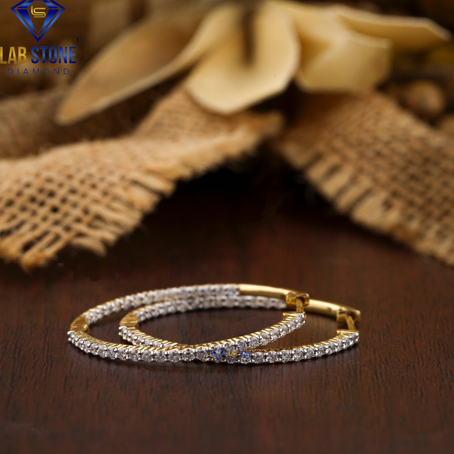 0.912 TDW Round Cut Diamond Hoop Earring