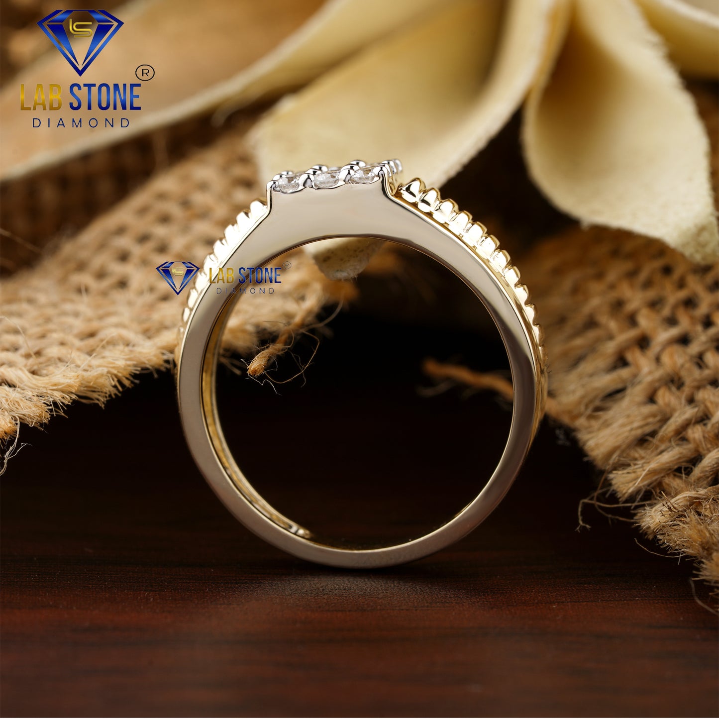 0.45 TDW Round Cut Women’s Engagement Diamond Ring