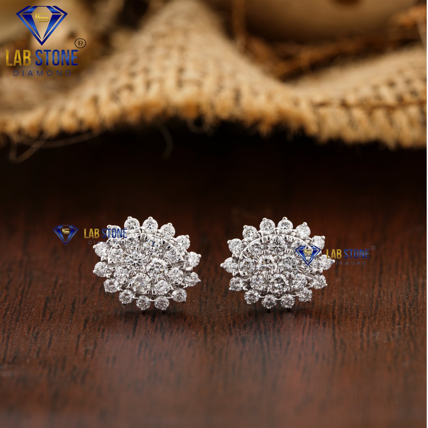0.871 TDW Round Cut Diamond Pendant & Earring