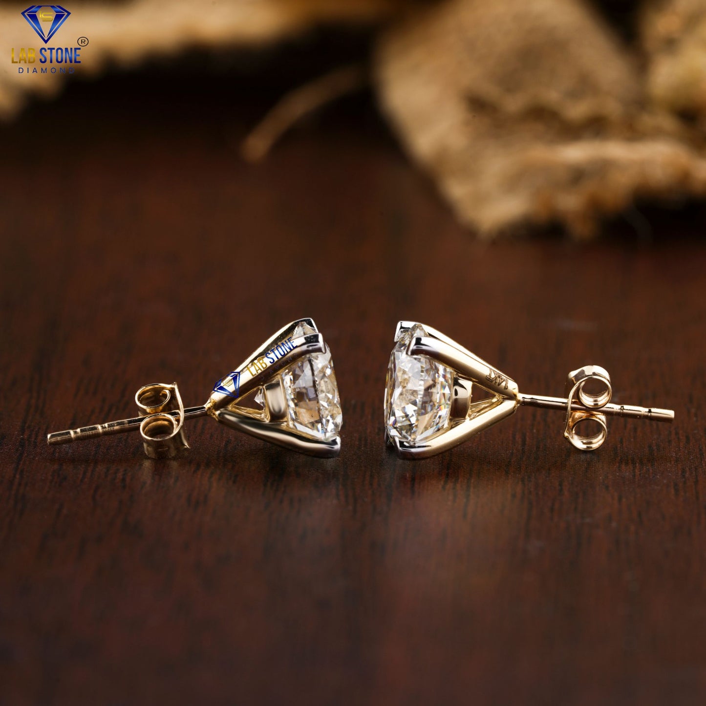 7.49 TDW Round Cut Diamond Pendant & Earring