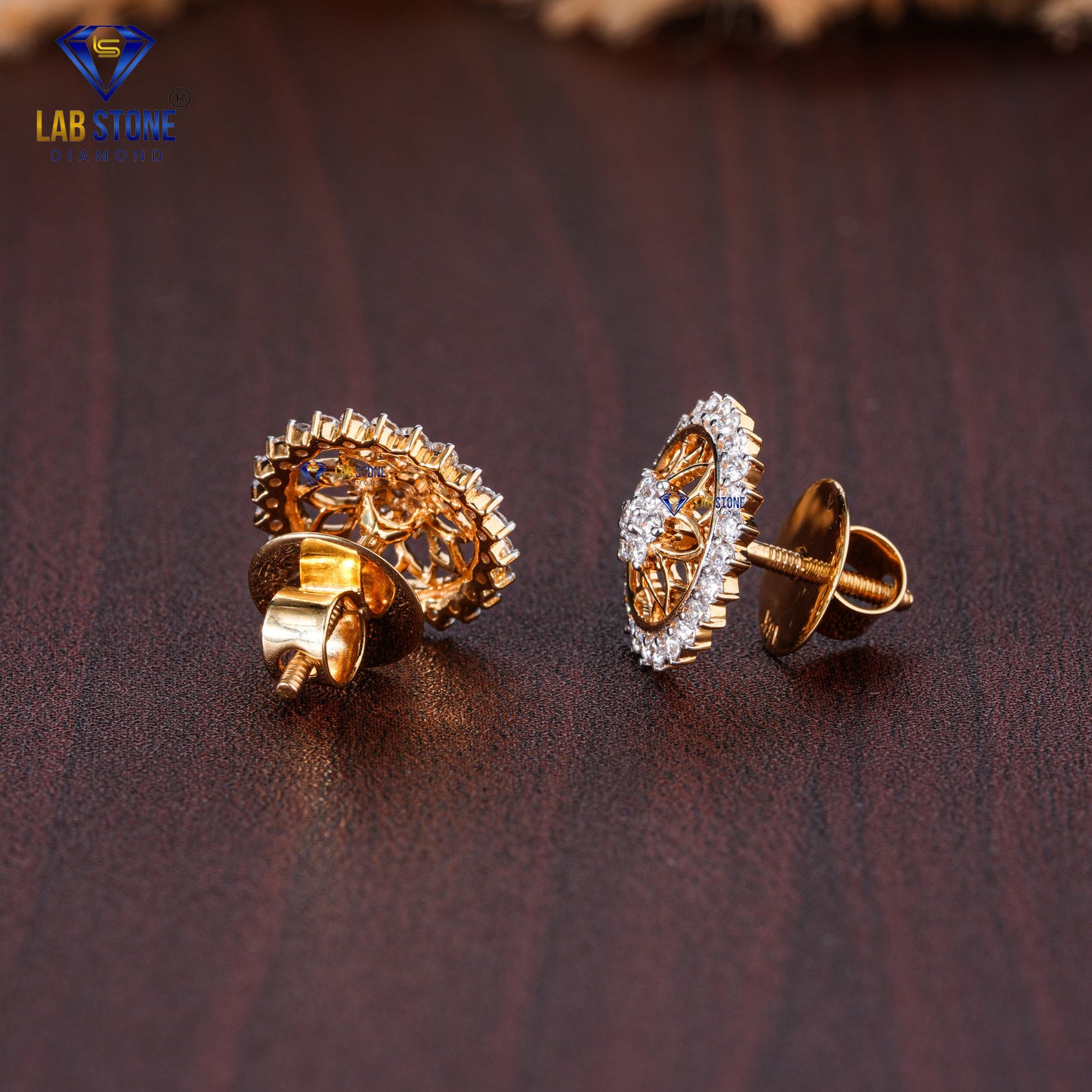 1.53 TDW Round Cut Diamond Pendant & Earring