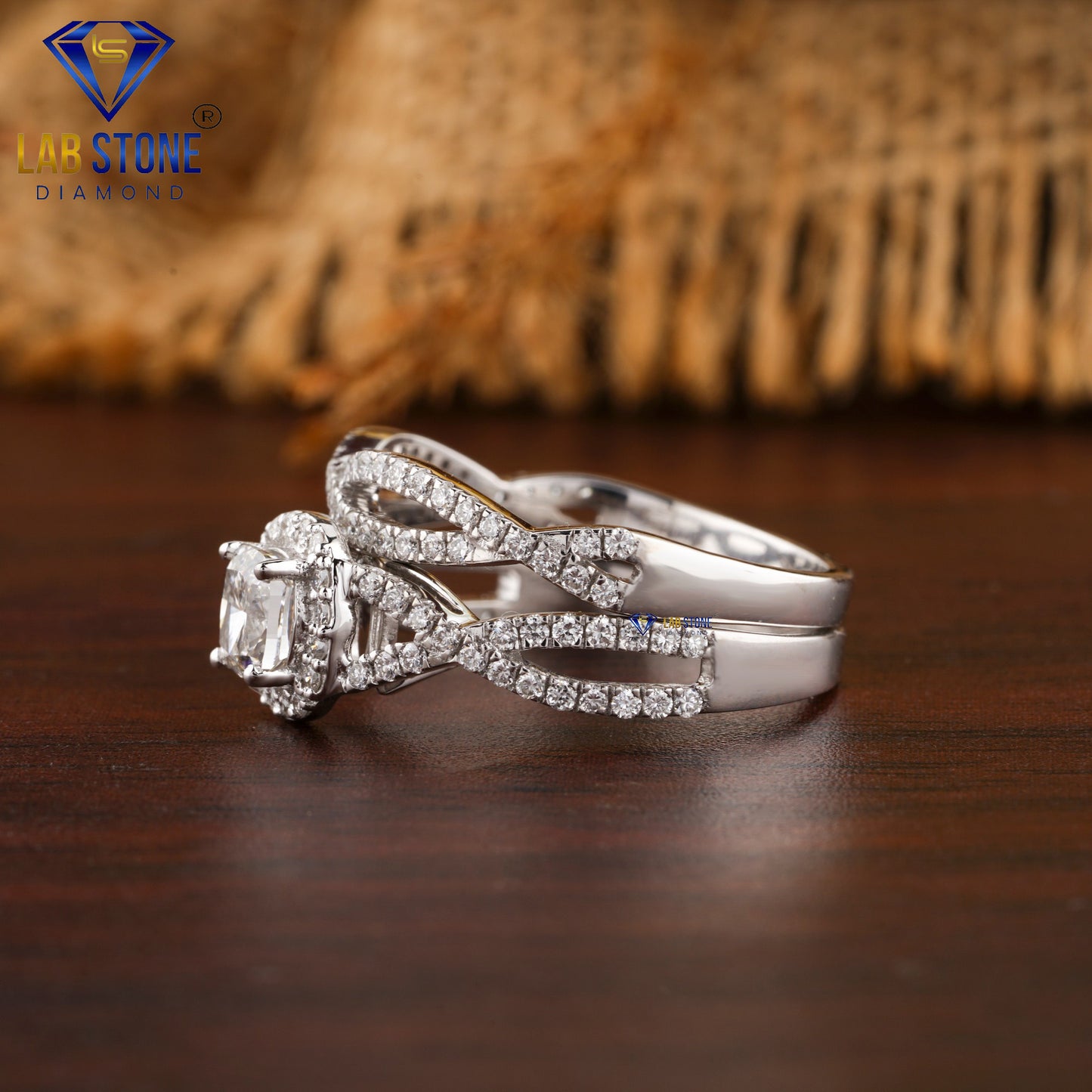 0.91 TDW Cushion & Round Cut Women’s Diamond Ring with Band