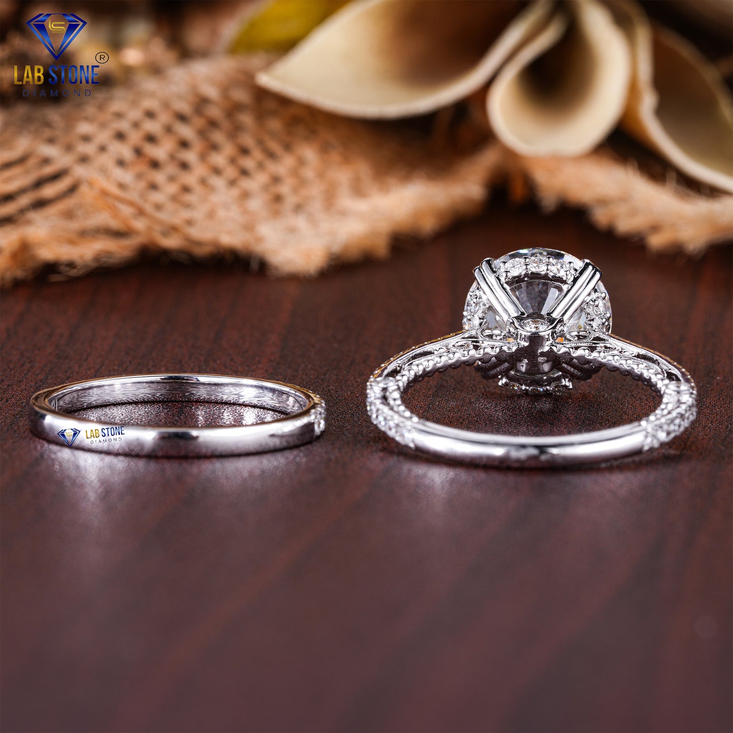 4.88 TDW Round Cut Diamond Women’s Ring with Band