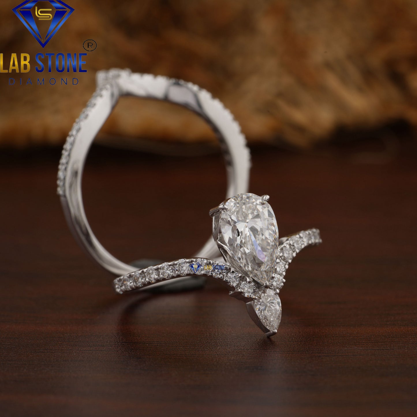 1.821 TDW Pear & Round Cut Diamond Ring with Matching Band