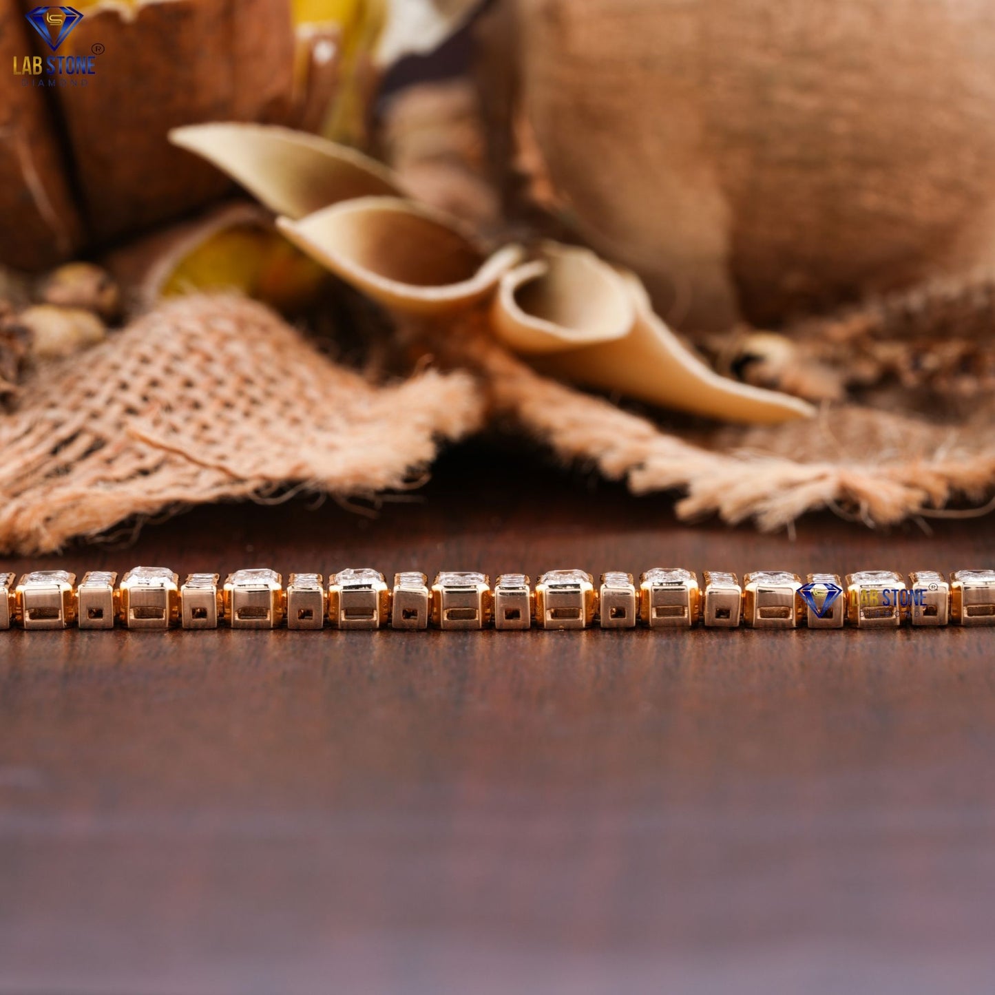 8.46 TDW Emerald & Princess Cut Diamond Slider Bracelet