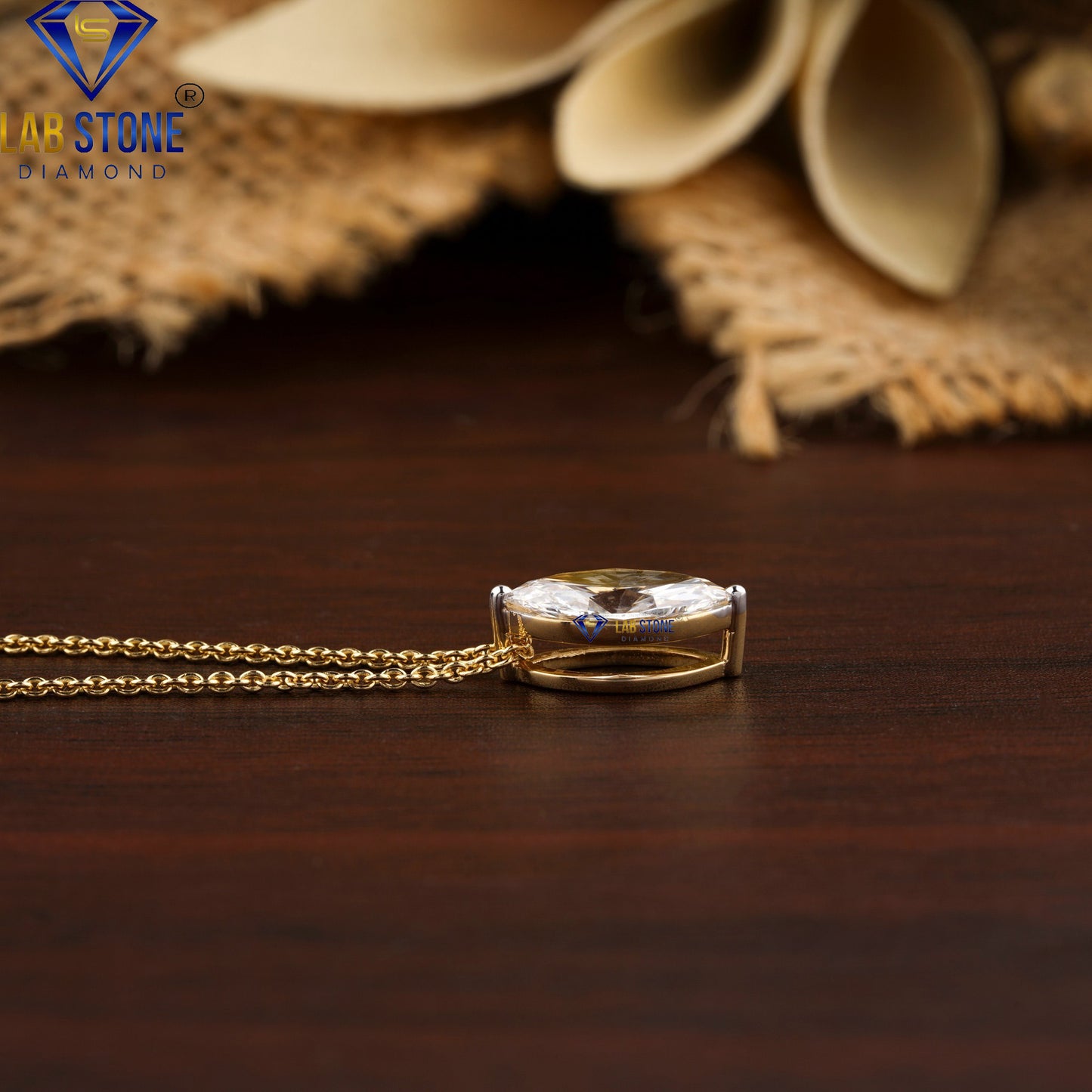 1.02 TDW Marquise Cut Diamond Solitaire Pendant with Chain