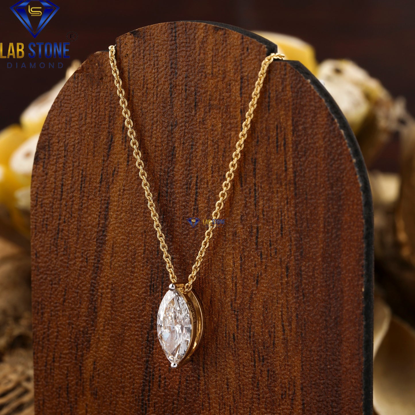 1.02 TDW Marquise Cut Diamond Solitaire Pendant with Chain