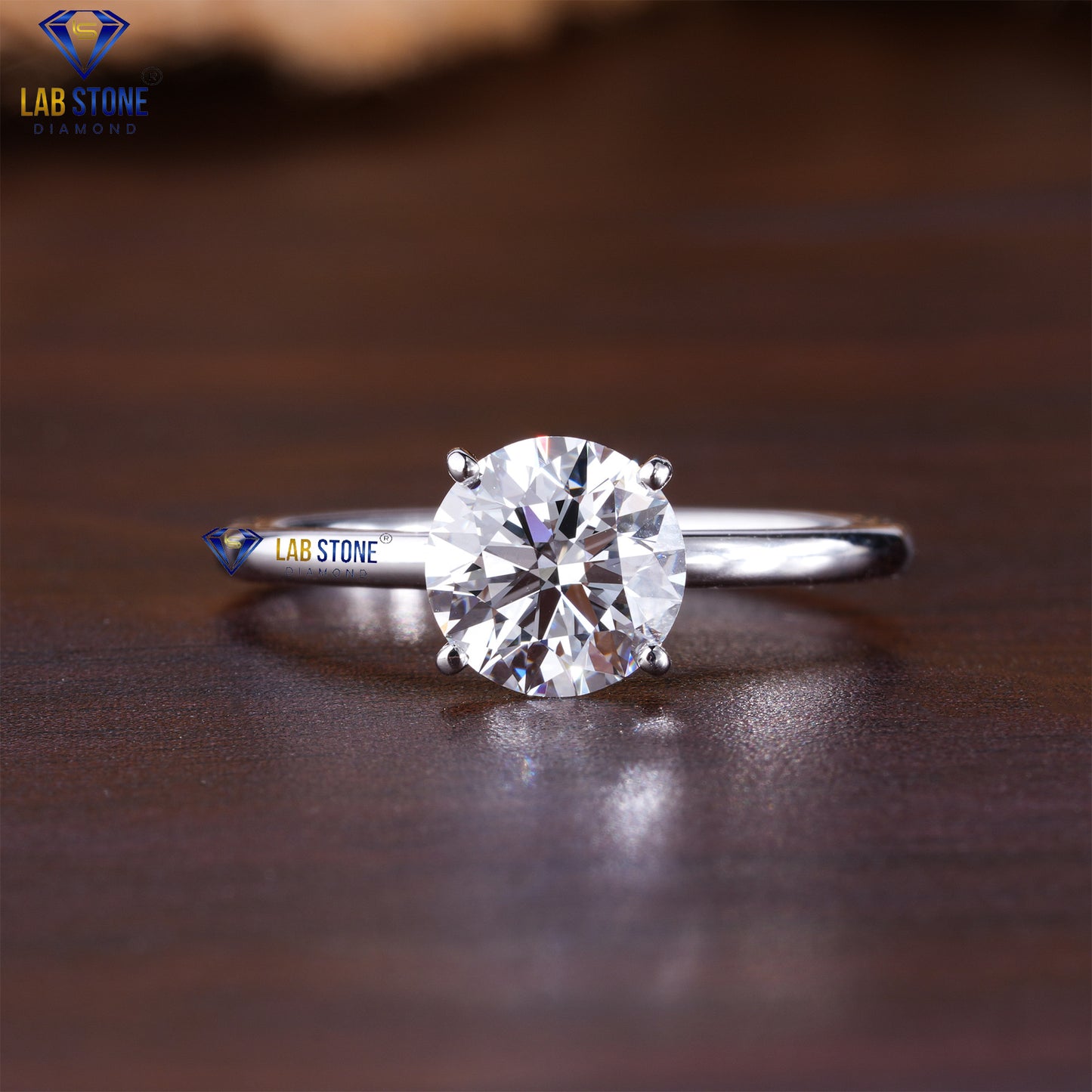 1.25 TDW Round Cut Diamond Women’s Solitaire Ring